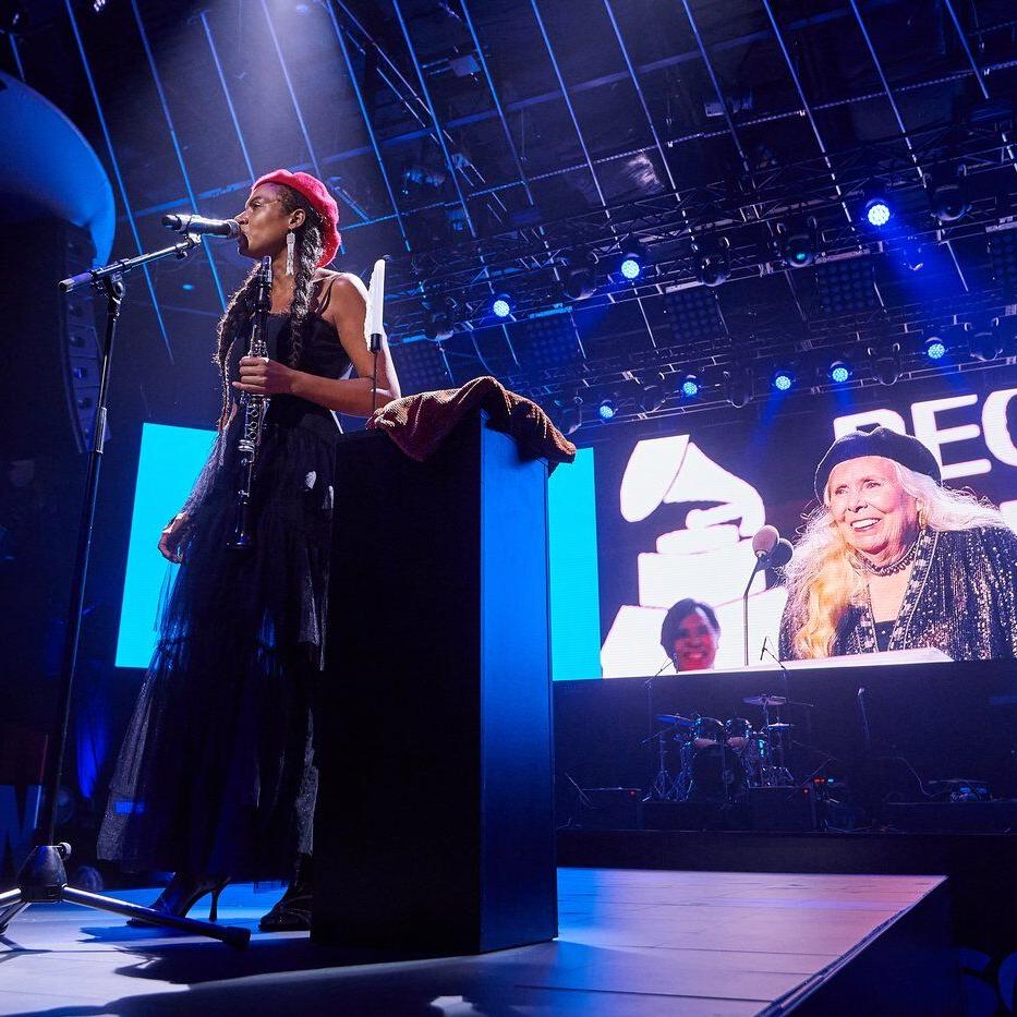 Allison Russell toasts Joni Mitchell at SOCAN Awards, Drake leads with six wins